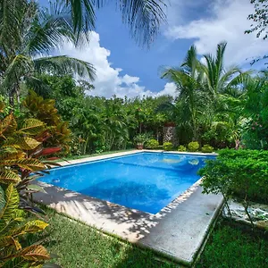 casa-luna-tankah.quintano-roohotels.com/